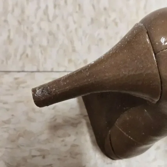 Naturalizer Taupe Patent Platform Pumps Round Toe Heels Women’s Size 9 - Picture 5 of 6